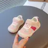 Zapatos Suaves de Suela Blanda para Bebés y Niños Pequeños de Primavera y Otoño, Modelo Nuevo 2026 Tenis para Niños, Zapatos Transpirables Forrest Gump para Niñas y Bebés