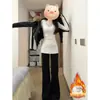Camiseta blanca de manga larga para mujer, otoño e invierno 2026, cuello redondo, corte ajustado, entallada en la cintura, de longitud media, hombro normal, top básico