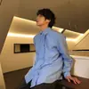 Camisa Azul Leite Design Sense Alta Qualidade Cleanfit Orelha Manga Longa Camisa Estilo Coreano Usando Jaqueta para Homens