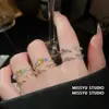 ¡Luz y Sombra Arcoíris! Anillo Abierto de Hoja de Zirconia, Estilo de Nicho de Alta Gama, Anillo para el Dedo Índice, Simple, Moderno, Accesorio de Mano Versátil para Mujeres