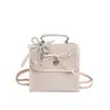 Bolso Pequeño Cuadrado Personalizado de Moda Transfronteriza 2026 Modelo Nuevo Bolso de Mano de Gama Alta de Nicho Bolso de Hombro Convertible para Mujer