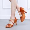 Sapatos de dança pretos com sola macia para mulheres adultas Sapatos de dança latina Sapatos de dança de salto alto Sapatos de dança transfronteiriços por atacado Sapatos de dança quadrada para mulheres