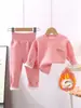 Conjunto de ropa interior térmica gruesa con forro de polar para niños y niñas, estilo de color liso de cintura alta para proteger el abdomen, otoño e invierno