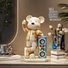 Adorno de Escritorio Oso Violento Altavoz Bluetooth Se Puede Conectar al Gabinete de TV de la Sala de Estar Decoración Regalo de Inauguración de Casa Regalo de Cumpleaños