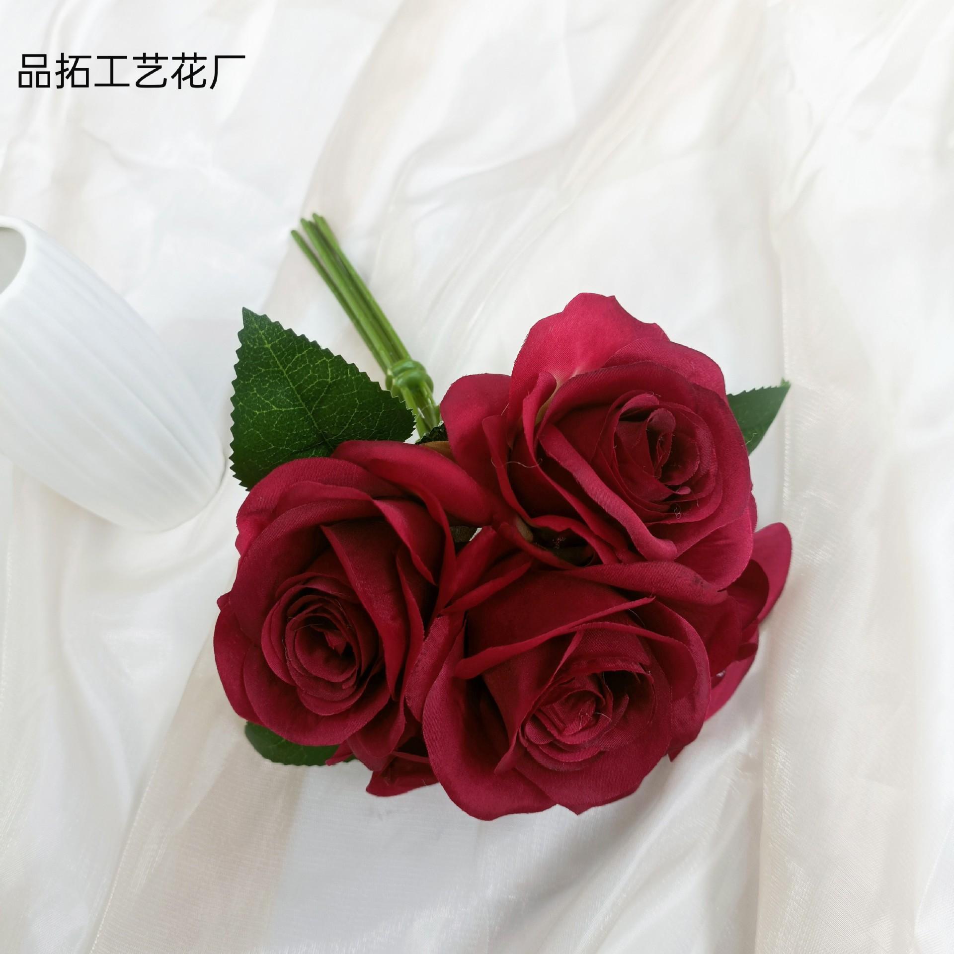 ee2aae79da70eb61017614f93e0a90