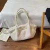 Simple, de un solo hombro, estilo nuevo, temática de dibujos animados, retro, colección otoño 2026, bolso de trabajo, de peluche, bolso de mano de moda para mujer, estilo coreano y japonés