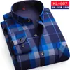 Camisa de Franela Forrada para Hombre Otoño/Invierno 2026, Cuadros Cepillados, Top Casual para Hombres de Mediana Edad, Camisa de Manga Larga para Exportación