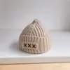Touca de Bebê Outono e Inverno Fofa Super Fofa com Pom Pom Proteção para Orelhas Quente de Pelúcia para Meninos e Meninas