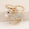 Llavero de Caballo de Madera con Nariz Redonda Incrustado con Diamantes Creativos Personalizado, Accesorio Lindo de Dibujos Animados para Mochila, Pequeño Regalo de Navidad