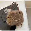 Na nova bolsa de compras de pele sintética de raposa pérola bolsa de mão de moda bolsa pequena fofa de alto padrão fabricantes atacado bolsas