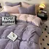 Conjunto Quatro Peças de Veludo Leite Espessado de Inverno Lençóis de Cama Quentes com Forro de Lã Capa de Edredom Veludo para Bebê Cor Lisa Conjunto de Três Peças para Dormitório