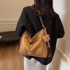 Bolsa feminina retrô de grande capacidade para deslocamento, nova moda 2025, bolsa transversal de ombro único, mochila casual leve