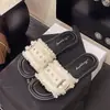 Pantuflas Estilo Francés con Hebilla Nueva, Zapatos Casuales Deslizables Inspirados en Chanel con Suela Suave, Sandalias Retro para Exteriores, Suela Plana 2026