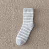 Calcetines de Terciopelo Coral para Hombre Otoño e Invierno Espesos de Caña Media Espesos para Casa Suelo Dormir Rayados