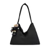 Bolso de hombro nuevo de patrón tejido retro 2026, gran capacidad, cuero suave, bolso de axila, bolso tote elegante y sofisticado para el trabajo