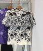 Chaqueta Miyake para mujer manga corta cuello alto verano nuevo alta elasticidad delgada delgada plisada camiseta camisa de gasa una generación de cabello