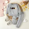 Conjunto Casual de Dos Piezas para Bebé Sudadera con Bordado de Letras LOVE Joggers Ropa Deportiva para Bebés y Niños Pequeños Primavera y Otoño