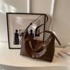 Bolso de Gran Capacidad de Alta Calidad para Mujer 2023 Nuevo Bolso Cruzado de Moda Casual para Todo Combinación Bolso de Hombro Sencillo Tipo Cubo