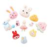 Primavera y verano nuevo broche de conejo felpa lindo animal pequeño caricatura japonés ropa de niñas zapatos colgante de bolso pequeño regalo