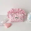 Colección de bolsas de almacenamiento estilo coreano, cesta de almacenamiento de fresas, estuche con volantes, organizador de labiales para niña, almacenamiento de artículos varios de escritorio y cosméticos