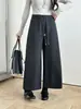 Pantalones cropped de estilo de hada - mezcla hecha a medida de seda de morera, cachemir y lana de yak, con corte diagonal y cintura elástica, que ofrecen un ajuste relajado