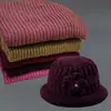 Conjunto de Chapéu e Cachecol de Inverno para Mulheres de Meia-Idade e Idosas, Forrado com Lã Sintética, Espessado, Quente, Chapéu de Lã Tricotado, Chapéu Bucket Feminino à Prova de Frio