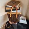 Bolso tipo cubo bolso de mano pequeño para mujer, nuevo bolso tote tipo cesta de verano 2026 con textura, bolso de hombro versátil