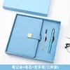 Conjunto de notebook A5 e caneta em estoque, ideal para reuniões e eventos corporativos, um presente prático com opções de personalização de logotipo.