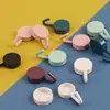 Mini Ganchos Pequeños para Pegar en la Pared, Ganchos de Plástico sin Rastro para Dormitorios, Patrones de Dibujos Animados Fuertes, Ganchos Adhesivos Multicolores de Carga