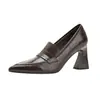 Sapatos baixos franceses de bico fino outono para o trabalho salto médio salto grosso toque de luxo slip-on versáteis sapatos pequenos de couro femininos