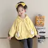 Moda de Primavera para Niña Abrigo Amarillo Lindo Casual de Manga Larga Estilo Occidental Nuevo 2025 Fuente Termal de Internet Otoño