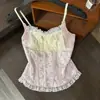 Corsé retro estilo francés, dulce y reductor con ballenas, ribete de encaje y tirantes finos