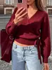 Top básico de punto de moda para mujer de primavera y otoño, con cuello en V cruzado, diseño irregular de amarre, en stock