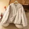 Foto Real de 25 Novas Jaquetas de Algodão Simples Artísticas Leves de Inverno com Botões de Tecido, Estilo Curto, Quente, Fashion, Versátil, Casaco Engrossado para Mulheres