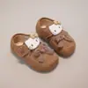 Zapatos de Princesa Hello Kitty para Niñas Suela Suave Invierno Más Terciopelo Algodón Antideslizantes Dibujos Animados Estilo Nuevo Moño Zapatos Birkenstock