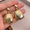 Nuevos Pendientes de Metal Minimalistas Exagerados Estilo Europeo y Americano con un Temperamento Vintage de Alta Gama y Estilo Francés Antiguo