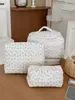 Bolsa de Maquiagem Floral Preto e Branco Noite Escura Bolsa Simples Feminina para Armazenamento de Cosméticos Pequena Fresca Portátil Bolsa de Maquiagem para Estudante