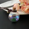 Adorno para Colgar en el Coche Pequeña Crisantemo Bola de Cristal Colgante para Coche Colgante de Perfume para Coche Estilo Fresco Artístico Decoración para Colgar en el Coche para Mujeres