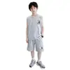 Conjunto de Dos Piezas de Camiseta sin Mangas con Estampado de Letras y Shorts Nuevo Estilo de Verano para Niños 2026 Conjunto Casual de Chaleco para Niños Moderno