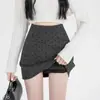 Falda de Lana con Lunares en Forma de Corazón Gris para Mujer, Nuevo Estilo Otoño e Invierno, de Cintura Alta, Falda Corta de Corte A que Favorece la Figura y se Ajusta a la Cadera para Figuras Pequeñas