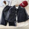 Traje para niños Ropa de otoño Chaqueta de mezclilla lavada vieja Abrigo Conjunto de dos piezas de mezclilla suave retro americano para niño