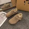 Zapatos tipo Birkenstock con forro de felpa para mujer, moda otoño/invierno 2026, nuevo diseño versátil, zapatos cálidos de algodón, planos retro sin cordones