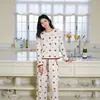 (Bunai VIP) Conjunto de pijama de três peças com design original para outono e inverno, com mangas compridas e calças compridas, moderno para mulheres, pode ser usado fora de casa