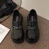 Mocasines Retro Estilo Británico de Suela Gruesa para Mujer 2026 Nueva Moda Hebilla Metálica Slip-On Tacón Grueso Zapatos Individuales Zapatos Pequeños de Cuero