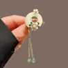 Elegante Broche de Franja Flor de Magnólia Estilo Antigo, Broche de Segurança de Alta Qualidade para Mulheres, Acessório Gracioso para Qipao e Hanfu