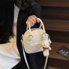 Bolsas Pequenas de Nicho da Moda para Mulheres 2025 Nova Bolsa de Mão Versátil e Estilosa Bolsa de Ombro Moda Textura de Alta Qualidade Bolsa Transversal