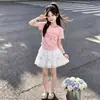 Moda Niños Grandes Dulce Fresco Lazo Media Falda Niñas Verano Elegante Camiseta de Manga Corta con Letra Conjunto de Dos Piezas