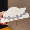 Pulsera de Flor de la Suerte con Circonita de Lujo Ligero Estilo Francés Pequeña Fresca y Exquisita Elegante Pulsera Nicho de Gama Alta Personalizada