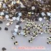 Diamantes Mini Cor de Champanhe 5A de Fundo Plano, Diamantes Pequenos Empilhados Super Brilhantes, Decorações para Nail Art, Diamantes de Forma Irregular Atacado