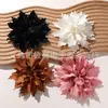Exquisite Tecido de Cetim de Alta Qualidade Estilo Francês Camélia DIY Roupa Acessório de Cabelo Grampo de Cabelo Broche Acessórios Materiais